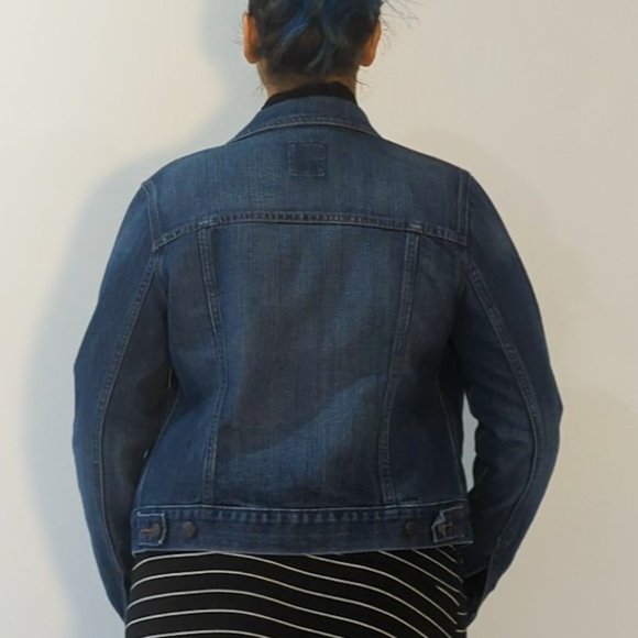 Old Navy classic wash denim jacket - Picture 4 of 5